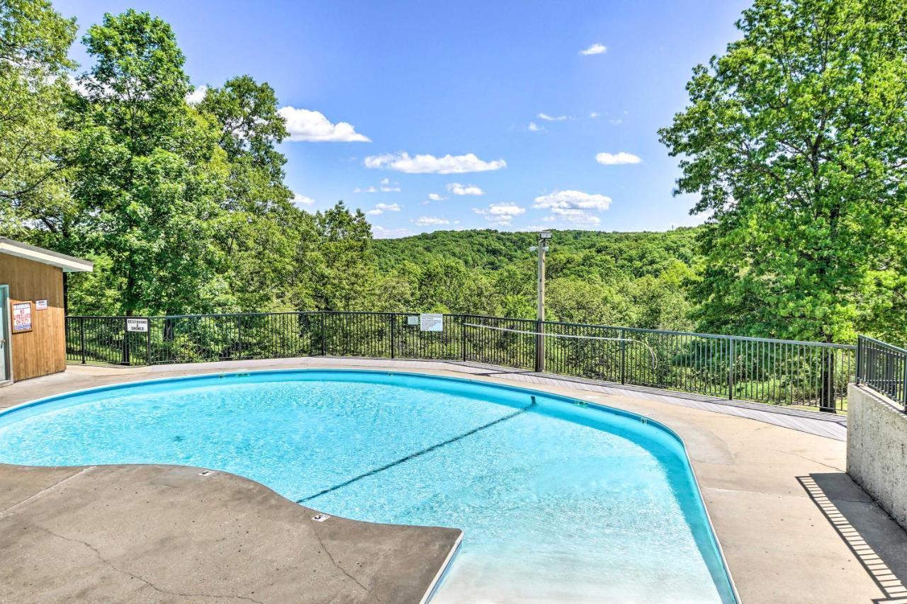 Inviting Branson West Condo With Pool Access Kültér fotó