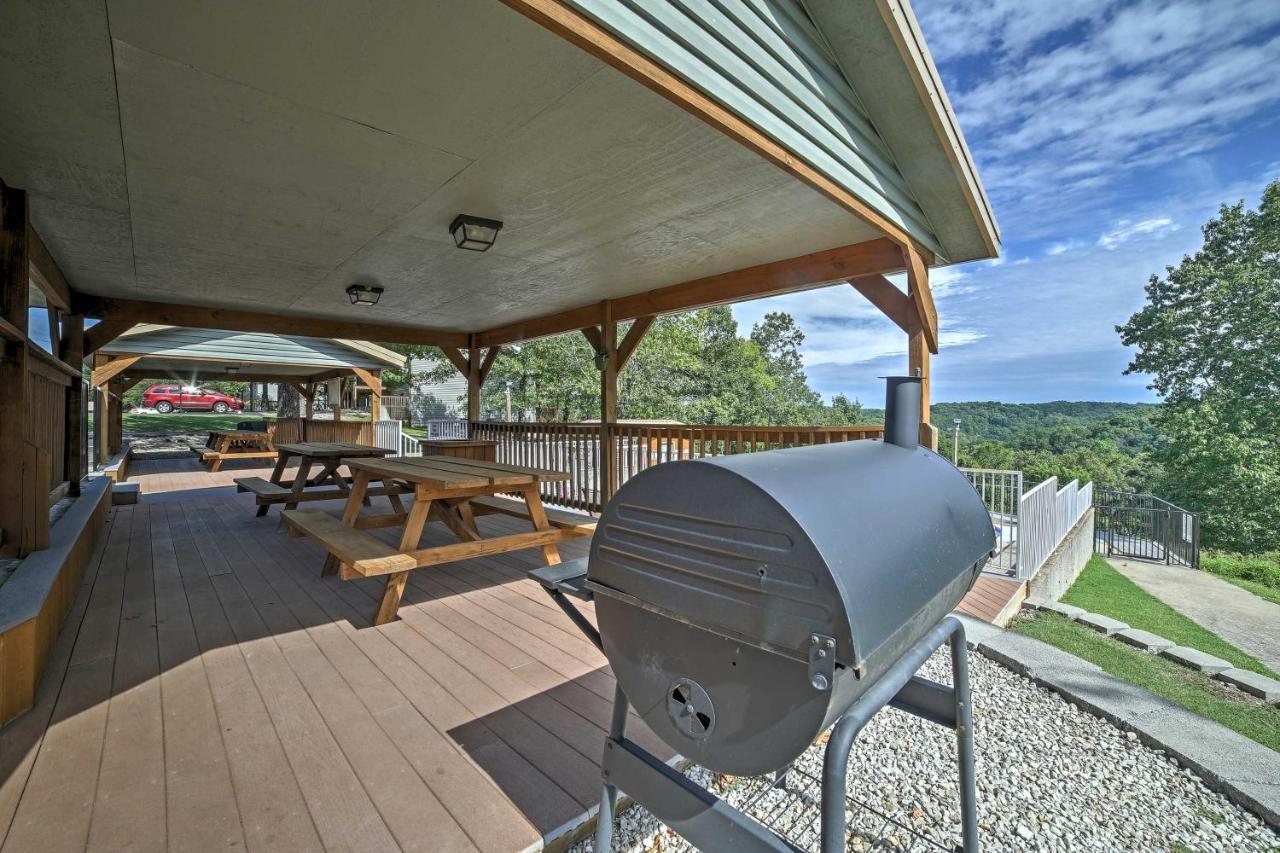 Inviting Branson West Condo With Pool Access Kültér fotó
